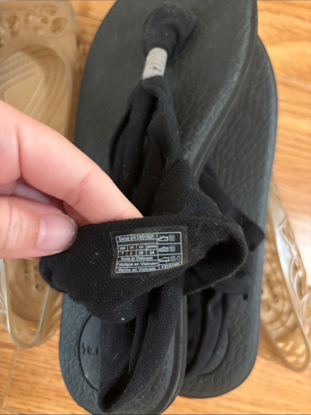Black Yoga Sling Sandals Sanuk - Picture 4 of 4